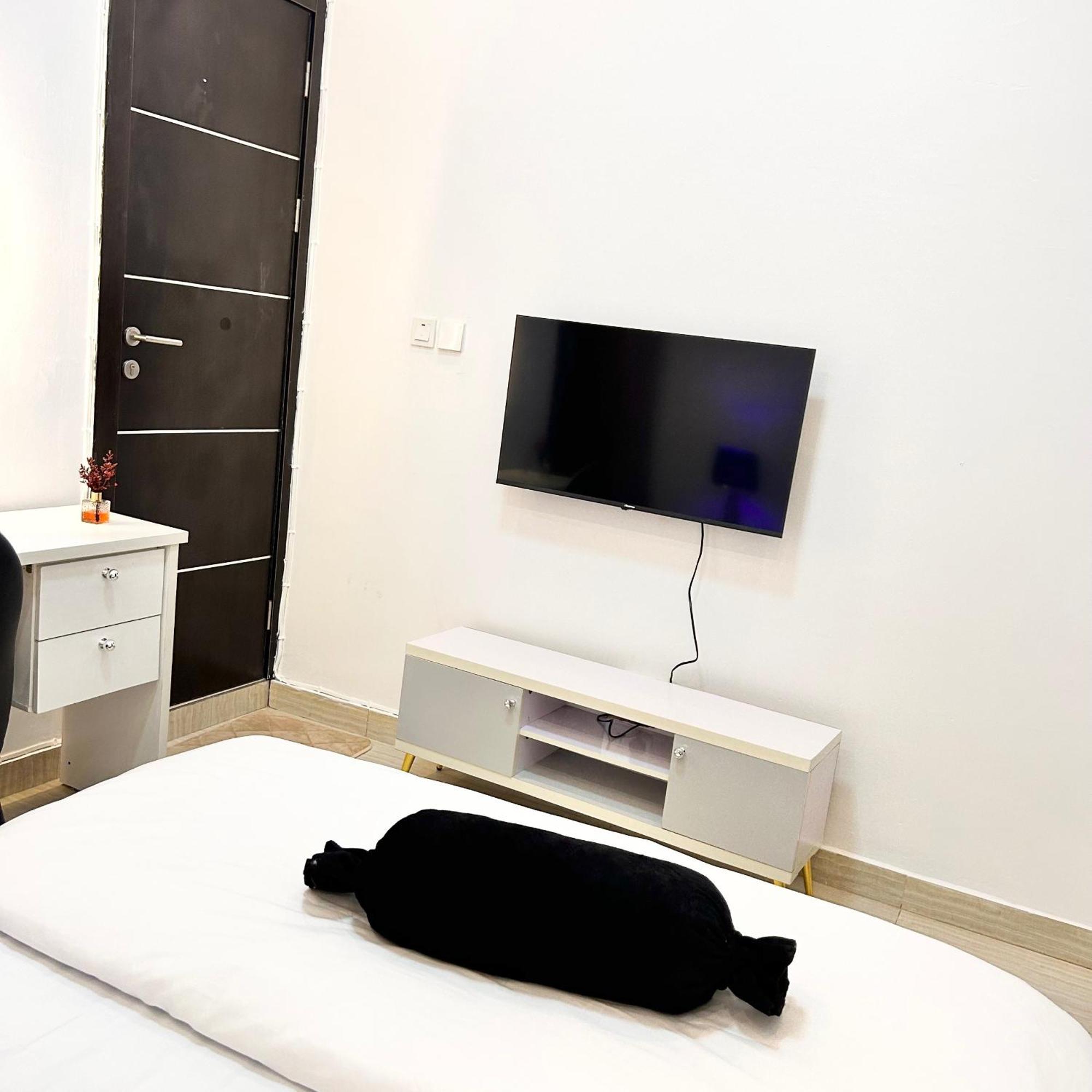 Luxury Shortlet Ajah, Lekki Apartment